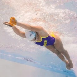 Finis ISO Paddles -Swimming Gear Shop 1.05.033 swim04